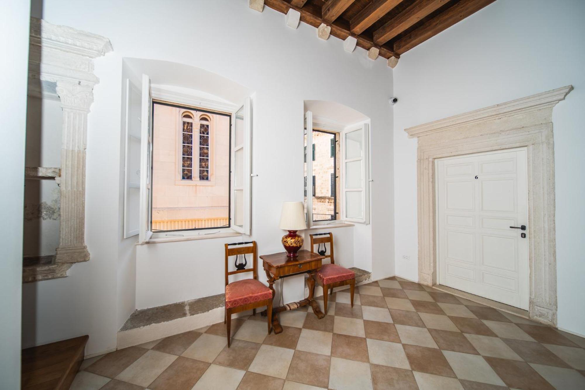 Sunce Palace With Free Offsite Parking Ragusa