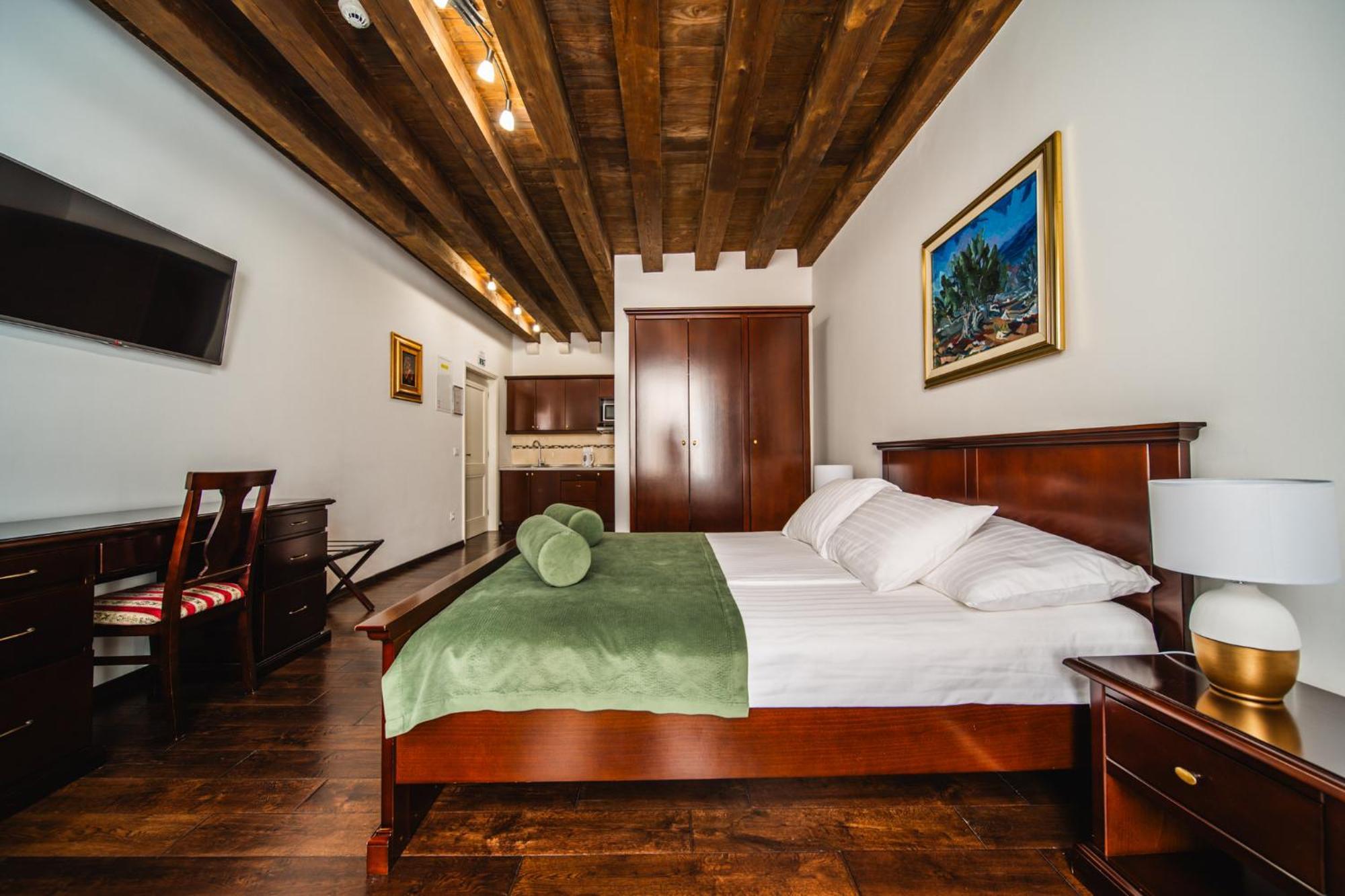 Sunce Palace With Free Offsite Parking Appartamento *
