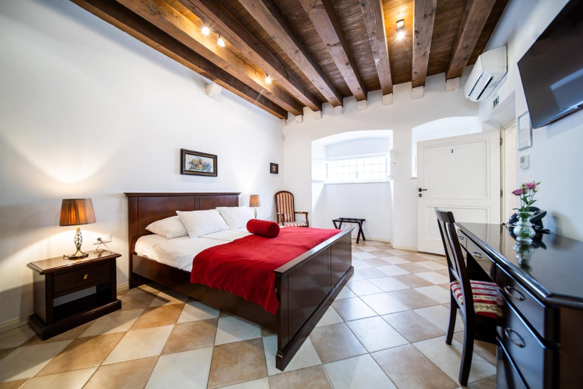 Apartment Sunce Palace With Free Offsite Parking *