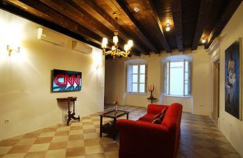 Sunce Palace With Free Offsite Parking Appartamento *