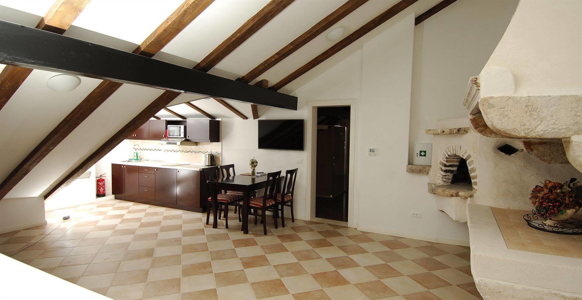 Appartamento Sunce Palace With Free Offsite Parking *